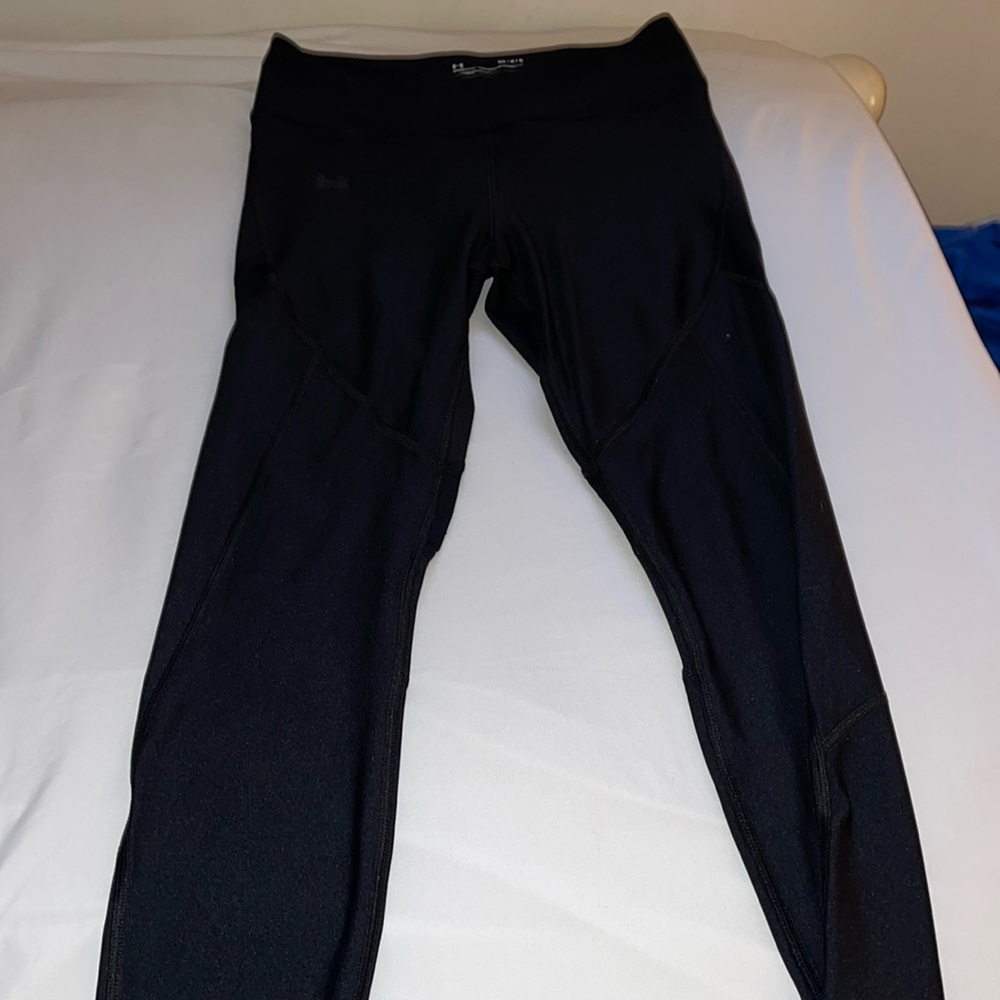 Black under armour leggings